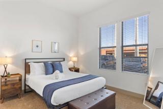 Modern CozySuites on Town Lake waterfront 01 - Tempe - 3