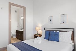 Modern CozySuites on Town Lake waterfront 01 - Tempe - 1