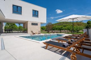 Modern Villa M30 with private pool, 3 en-suite bedrooms - 3