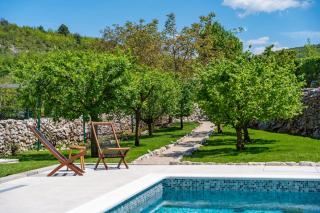 Modern Villa M30 with private pool, 3 en-suite bedrooms - 2