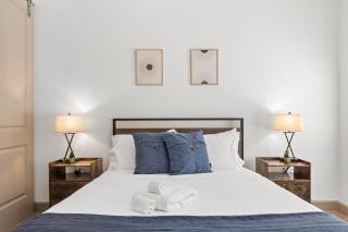 Modern CozySuites on Town Lake waterfront 02 - Tempe - 4