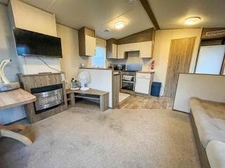 Superb Caravan With Free Wifi At Seawick Holiday Park Ref 27922Sw - 5
