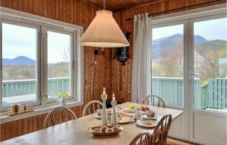 4 Bedroom Lovely Home In Bjoa - Utbjoa - 8
