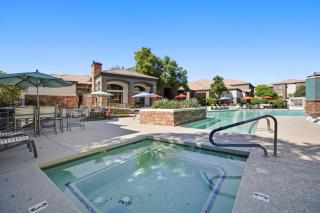 CozySuites Modern Urban in Historic Glendale - Glendale - 2