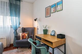 Airy 2-BR Apt w/ Open Layout & Modern Design - 6