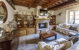Stunning Home In Capannori With Jacuzzi - Capannori - 8