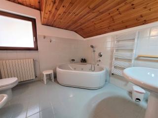 La Mansardina sul lago Mountain Lake Iseo Hospitality - Bossico - 5
