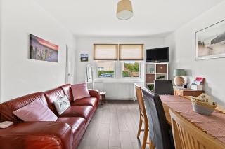 Cosy 2-BDR Apartment & 15 minutes to Edinburgh by train & Free Parking - Prestonpans - 3