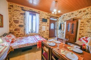 Stone house for relaxation in Elos - Císsamos - 6