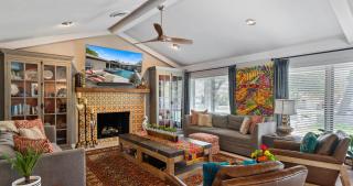 Stylish 3BR House with Swimming Pool and Walking to HSB Resort - 5