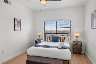 CozySuites Chandler with 2 pools, jacuzzi, arcade! - Chandler - 4