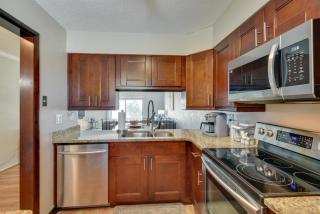 Florida Getaway - Balconies, Grill and Near Beaches! - Daytona Beach - 1