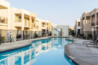 Red Desert Loft Resort 37 Pickleball Courts, Foosball, Resort Pool with Waterslide & Jacuzzi! - St. George - 6