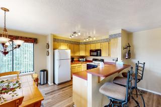 Charming Walnut Hills Condo - 6