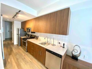Perfect Brand New Condo Downtown Sidney - Sidney - 5