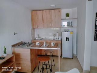 Couples Retreat in Laureles Estadio Private Studio, 1BR 1Bath KiT - Medellín - 2