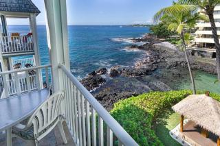 Condo On the Ocean, Lagoon and Garden - Hale Kona Kai 411 by Casago Kona - Kailua-Kona - 0