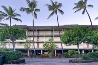 Condo On the Ocean, Lagoon and Garden - Hale Kona Kai 411 by Casago Kona - Kailua-Kona - 6