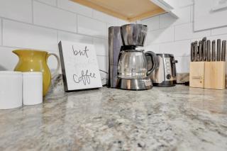 Housepitality- The 614 Peaceful Escape - Old Town - 2