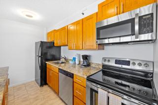 1BR with Stunning Ocean Views, Near Beach & Parking - Honolulu - 6