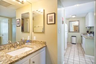Oceanfront Condo & Walking Distance to Beach and Town- Hale Kona Kai 207 by Casago Kona - Kailua-Kona - 6