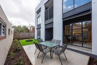 Modern 3BR Getaway next to Chadstone - Oakleigh - 2