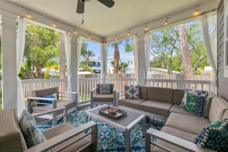Boatyard Oasis - Modern Charm - Mins to Downtown - 0