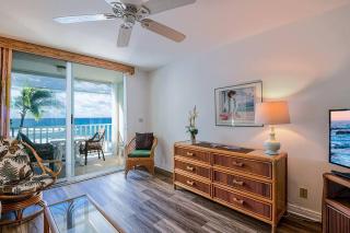 Wonderful Modern Oceanfront Condo - Hale Kona Kai 408 by Casago Kona - Kailua-Kona - 5