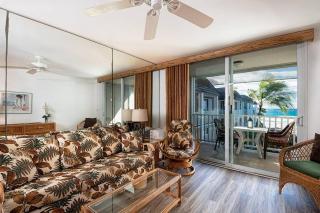 Wonderful Modern Oceanfront Condo - Hale Kona Kai 408 by Casago Kona - 3