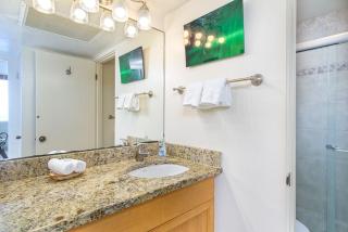True and Absolute Oceanfront Condo Breathtaking Views From The Lanai - Hale Kona Kai 402 by Casago Kona - Kailua-Kona - 3
