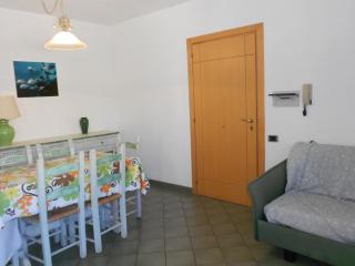 Girasole sul mare ,new kitchen with wash disher , air conditioning, garage moto, 200 m from centre, 300 m from beach ,wifi, - Santa Teresa Gallura - 6