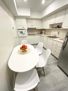 Oversized 2-Bedroom on the Ocean - 2