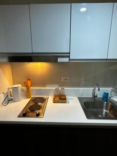 Hygge home with Ayala CBD Makati view! NEW! - Manila - 8