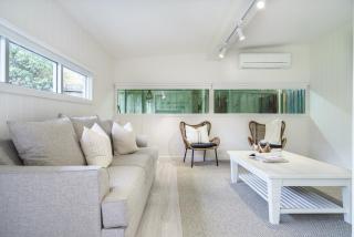 Shoreline Hideaway - 6