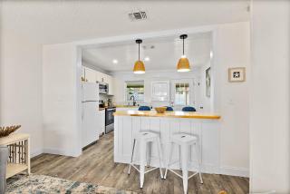 Paradise Palms - Nautilus Suite - Pool - Steps to Ocean - 10 min to Downtown! - St. Augustine - 4