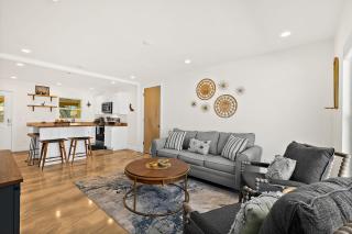 Paradise Palms - Sand Dollar Suite - Pool - Steps to Ocean - 10 min to Downtown! - St. Augustine - 7