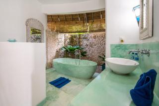 Villa Nirvana Biru Bingin Beach - 2
