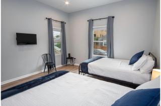 Your Dream Stay 4BR2BA Near Downtown Riverwalk - San Antonio - 1