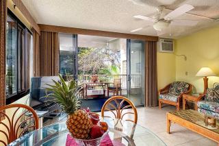 Great Value! Beach & Ocean View Condo! - Kona Reef B-21 at Park & Next to Road - Kailua-Kona - 5