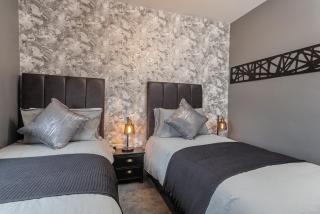 Luxury Spacious Pad with Games Room - Sheffield - 3