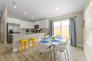 SunRay Cottage - Minutes to Downtown & Beaches - St. Augustine - 5