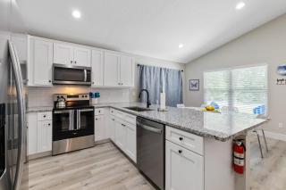 SunRay Cottage - Minutes to Downtown & Beaches - St. Augustine - 2