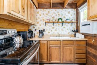 Great Views! A-Frame w Hot Tub, Grill & Fire Pit - 8