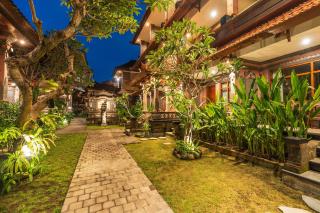 Suka Beach Inn - Kuta - 6