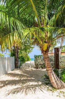 Beach Living at Island Pine Villas (BLV) - 9