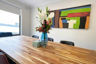 Maroondah 3BR Brick Entire Home Free Wi-Fi Parking - Ringwood - 5