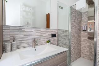 Central Station & Duomo - Shopping District Apartment - Milan - 5