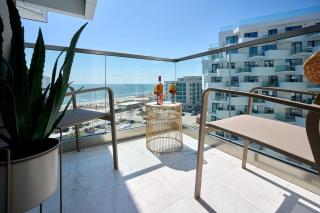 Sea la Vie Apt 240 in Infinity Beach Resort - parking - Mamaia - 1