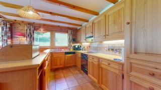 Warm chalet with a nice exterior in Les Marécottes - Les Marécottes - 6