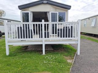 Stylish 6 Berth Caravan At California Cliffs With Decking In Scratby Ref 50056K - 5